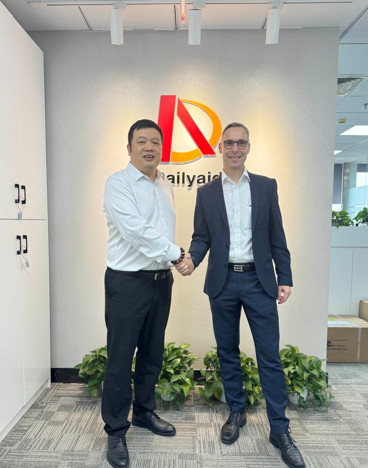 1713507074214817.jpg 1.jpg